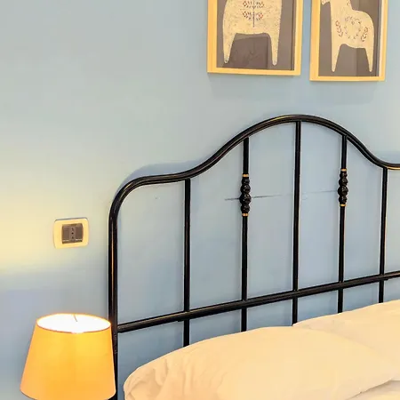 La Dell'amore 3* Napels